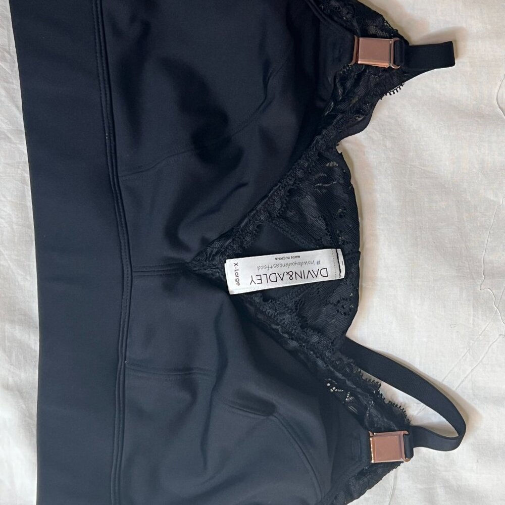 Davin & Adley Nursing Bra Black - brand new with beautiful clasps
